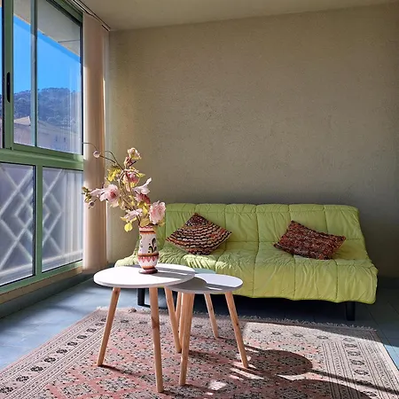 Grand T2 Proche Centre Ville, Vue Et Montagne バスティア