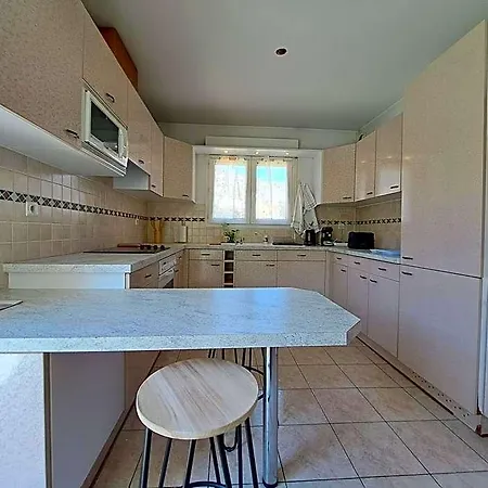 Grand T2 Proche Centre Ville, Vue Et Montagne Apartment *