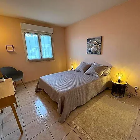 Apartment Grand T2 Proche Centre Ville, Vue Et Montagne