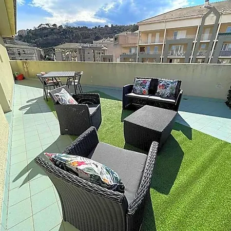 Grand T2 Proche Centre Ville, Vue Et Montagne Bastia (Corsica)